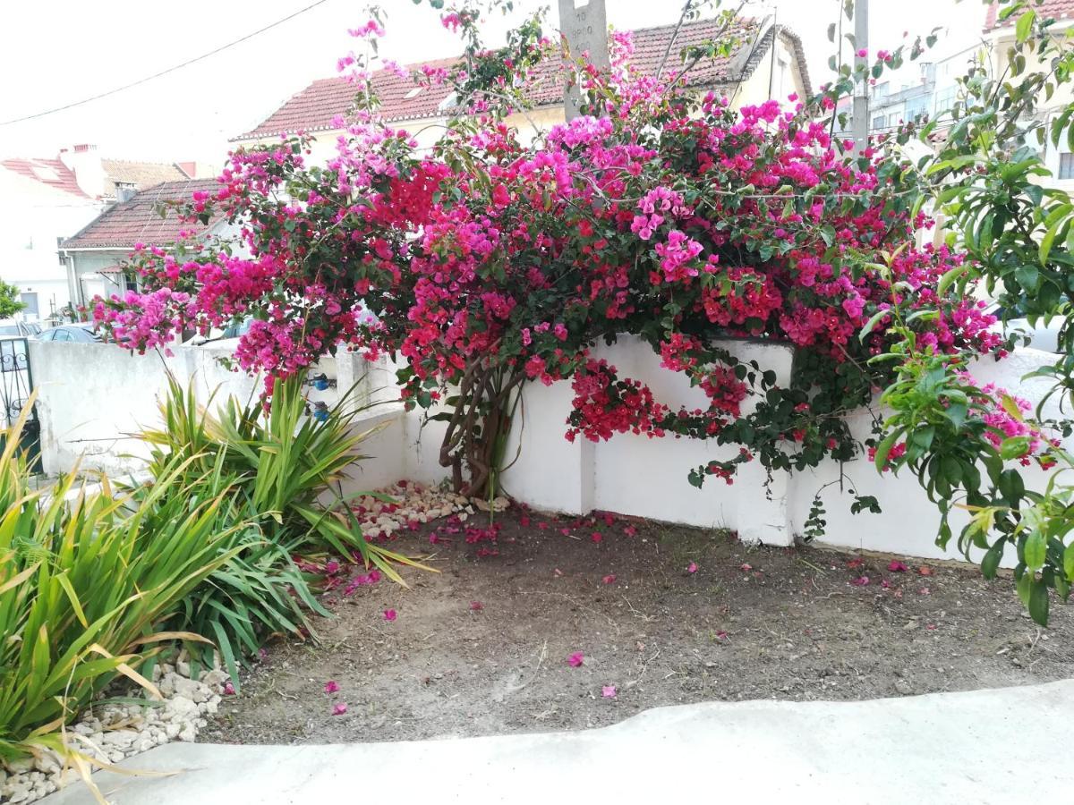 Casa Do Cristo Rei Apartment อัลมาดา ภายนอก รูปภาพ